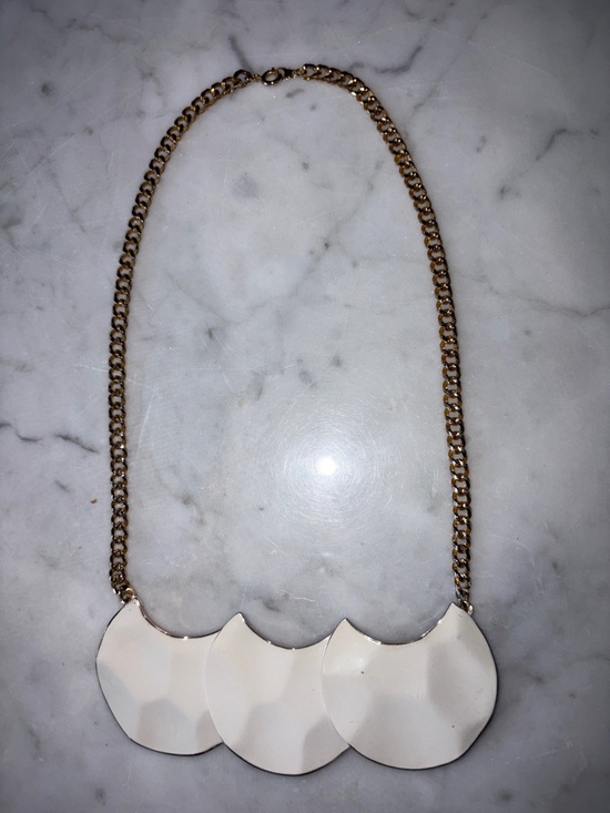 Jewelry - Vintage White Enamel Statement Scalloped Pendant Necklace with Gold Chain